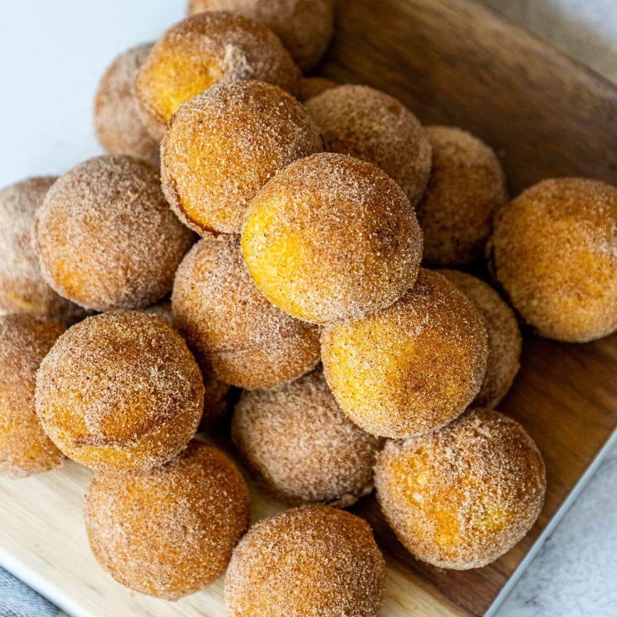 Baked Cinnamon Sugar Donut Holes