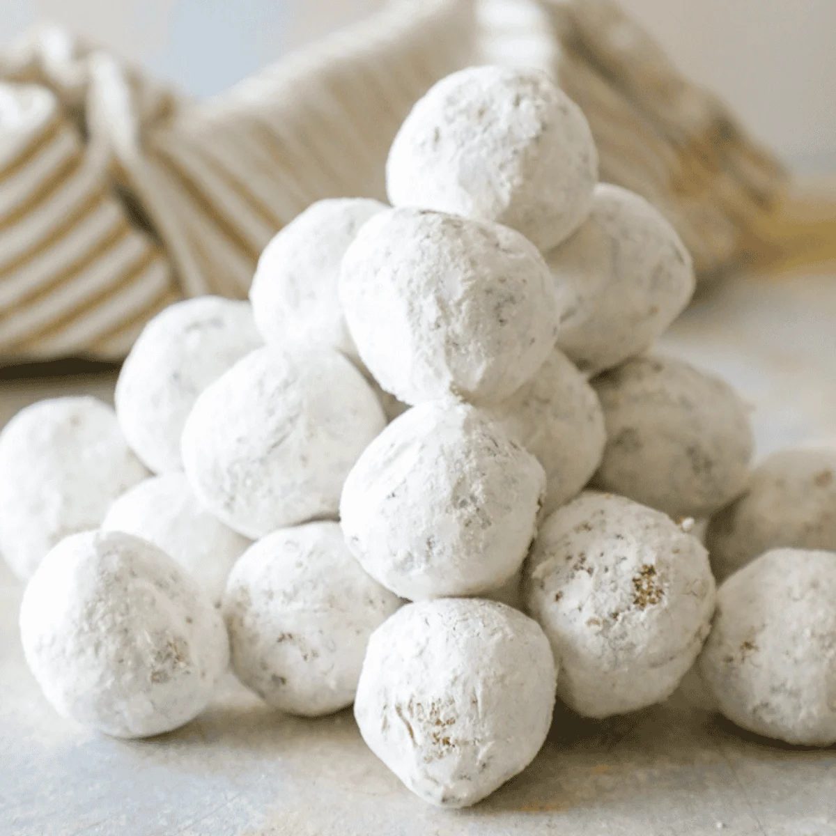 Easy Powdered Sugar Donut Holes