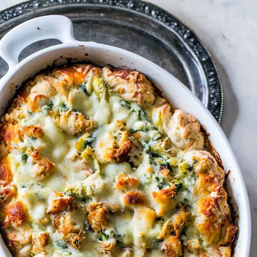 Cheesy Baked Chicken Spinach and Artichoke Bread Ring Dip