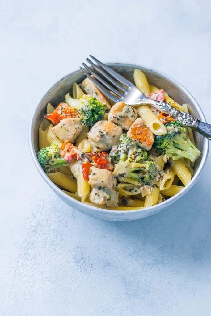 Creamy Chicken and Broccoli Alfredo