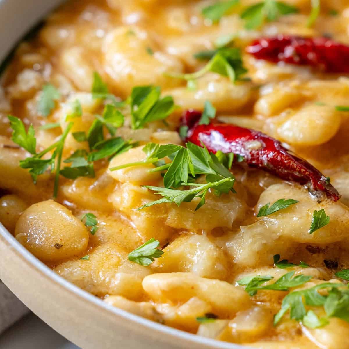 Creamy Garlic Butter Beans