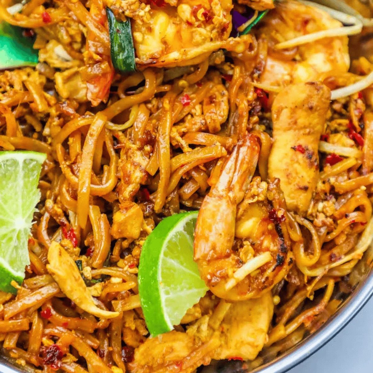 Chicken and Shrimp Pad Thai Noodles