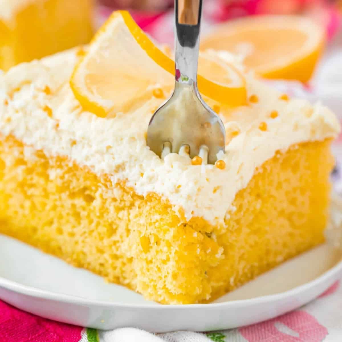 Lemon Jello Poke Cake