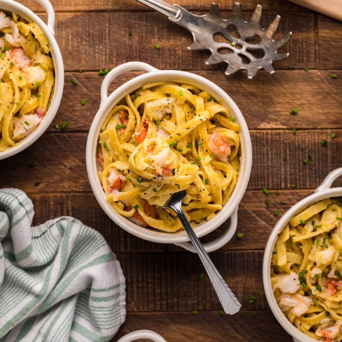 Instant Pot Lobster Brie Pasta