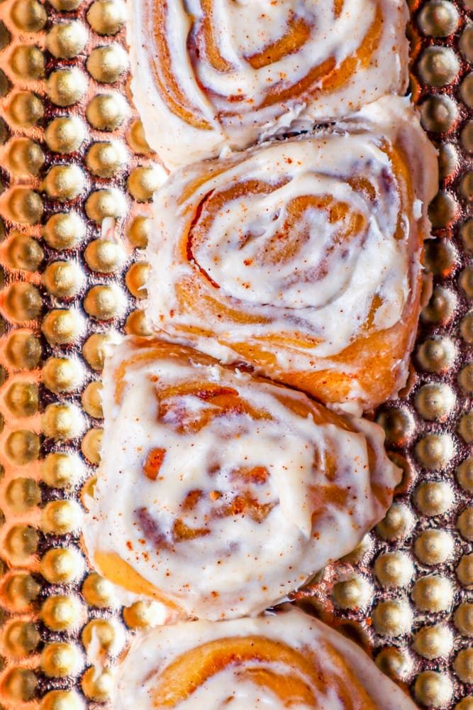 Instant Pot Pumpkin Cinnamon Rolls
