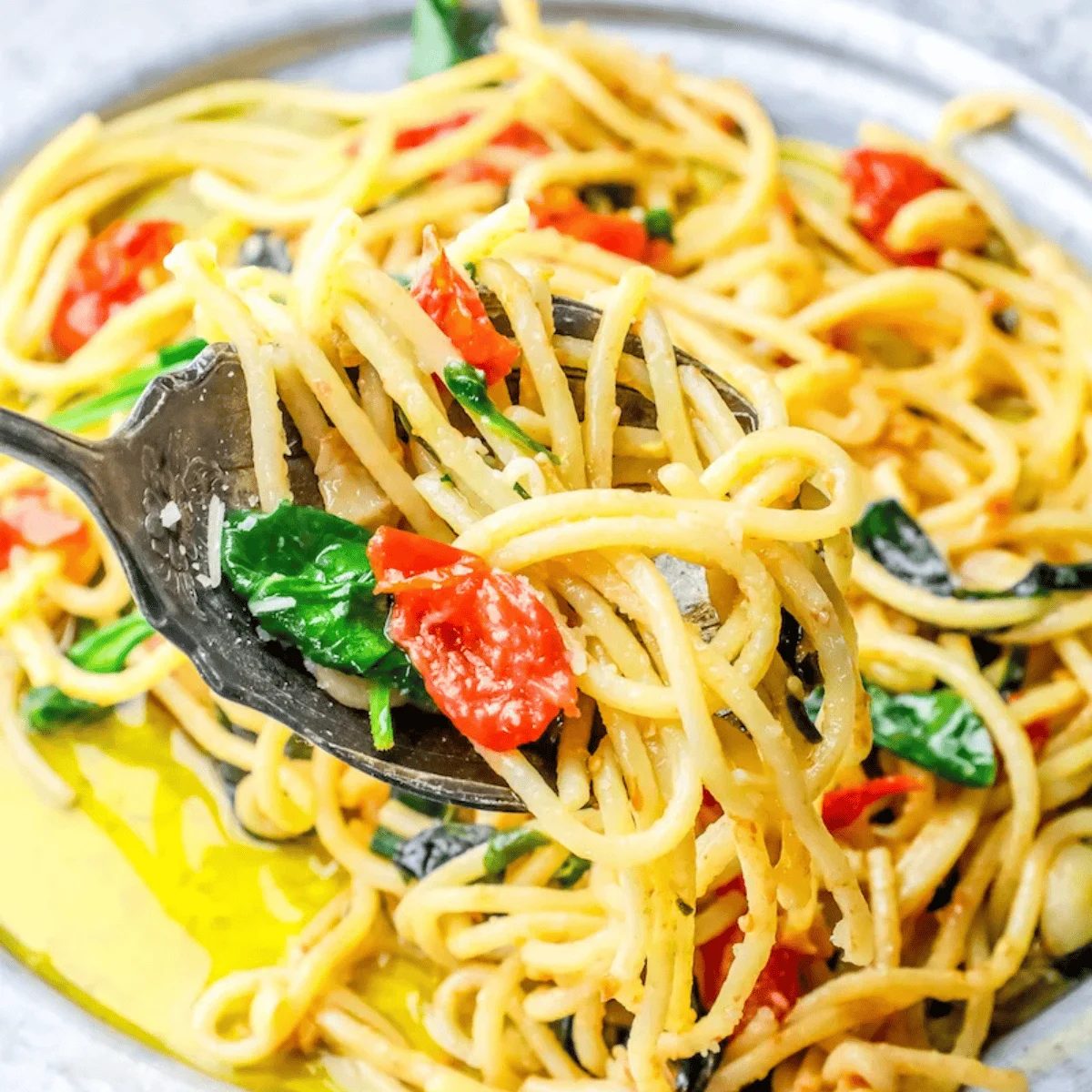 Spinach Parmesan Garlic Butter Spaghetti