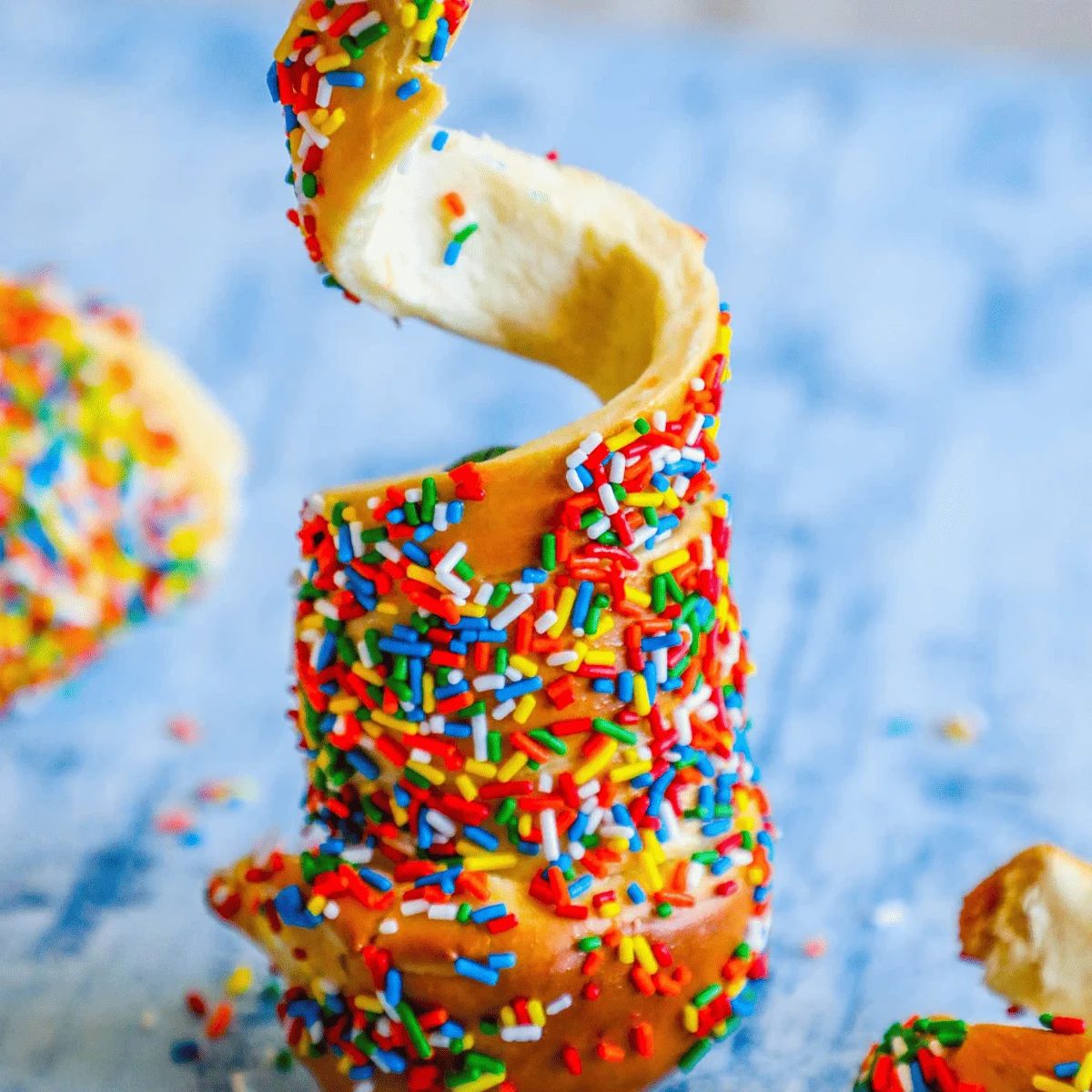 Sprinkle Chimney Cakes Kürtoskalács