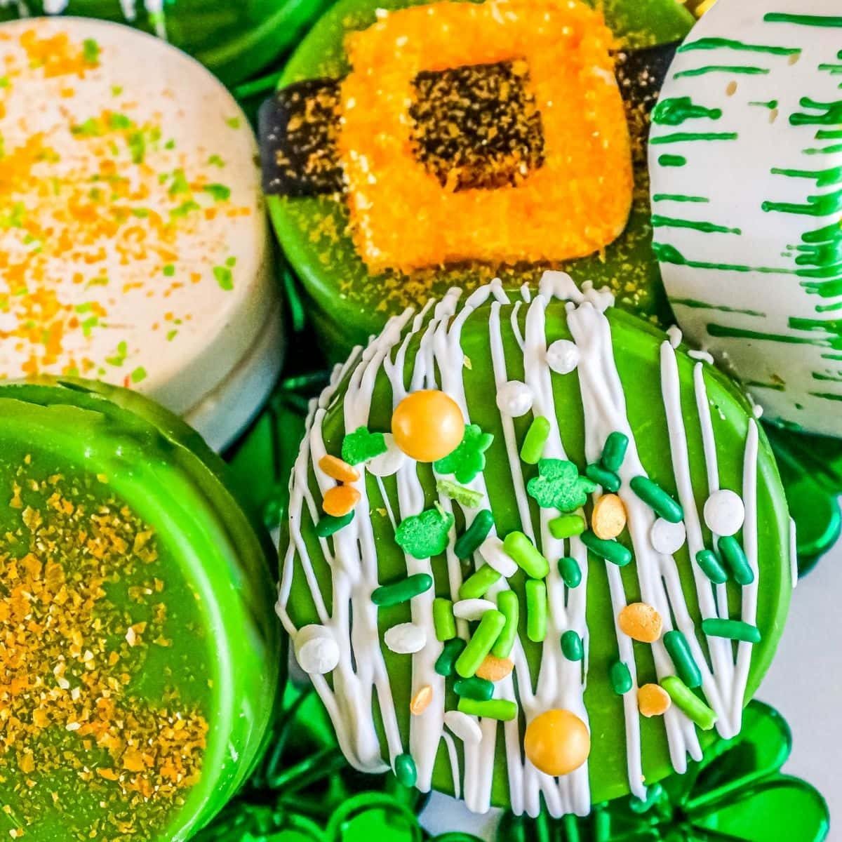 St. Patricks Day Dipped Oreos