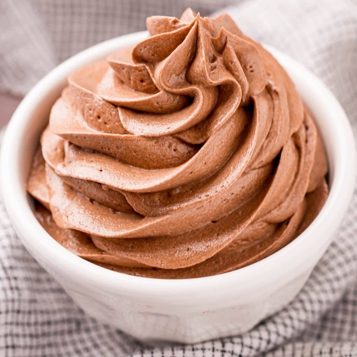Fluffy Chocolate Pudding Frosting