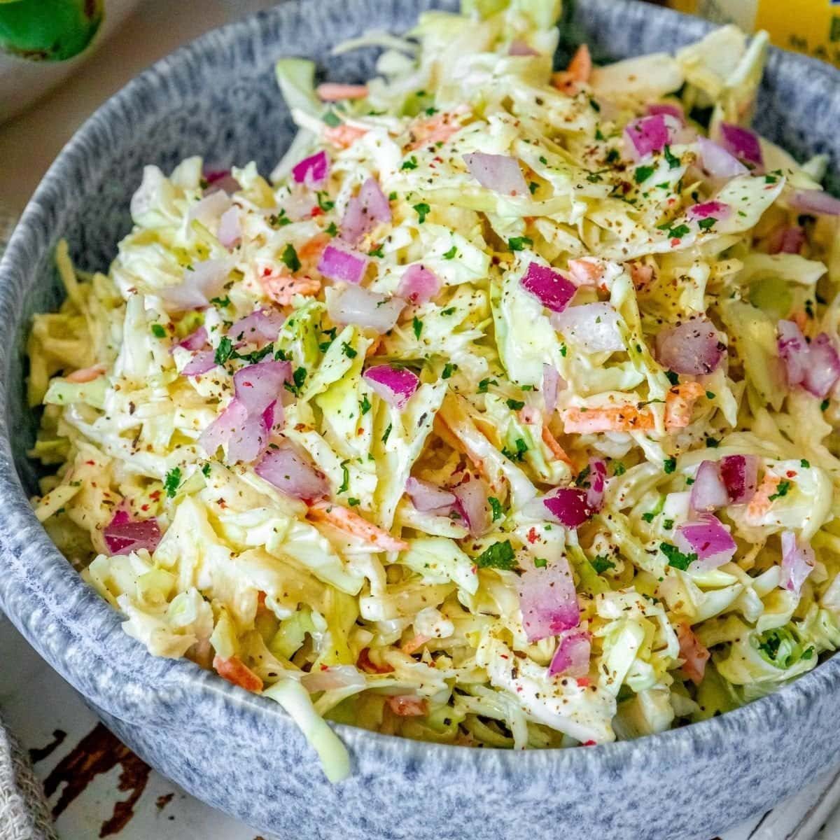 Easy Coleslaw – 4 Ingredients
