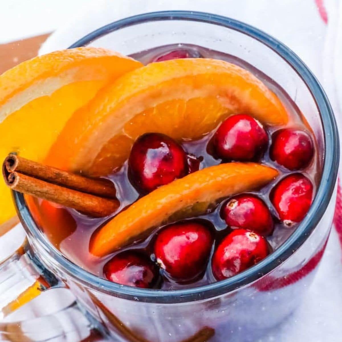 French Christmas Wine (Vin Chaud)